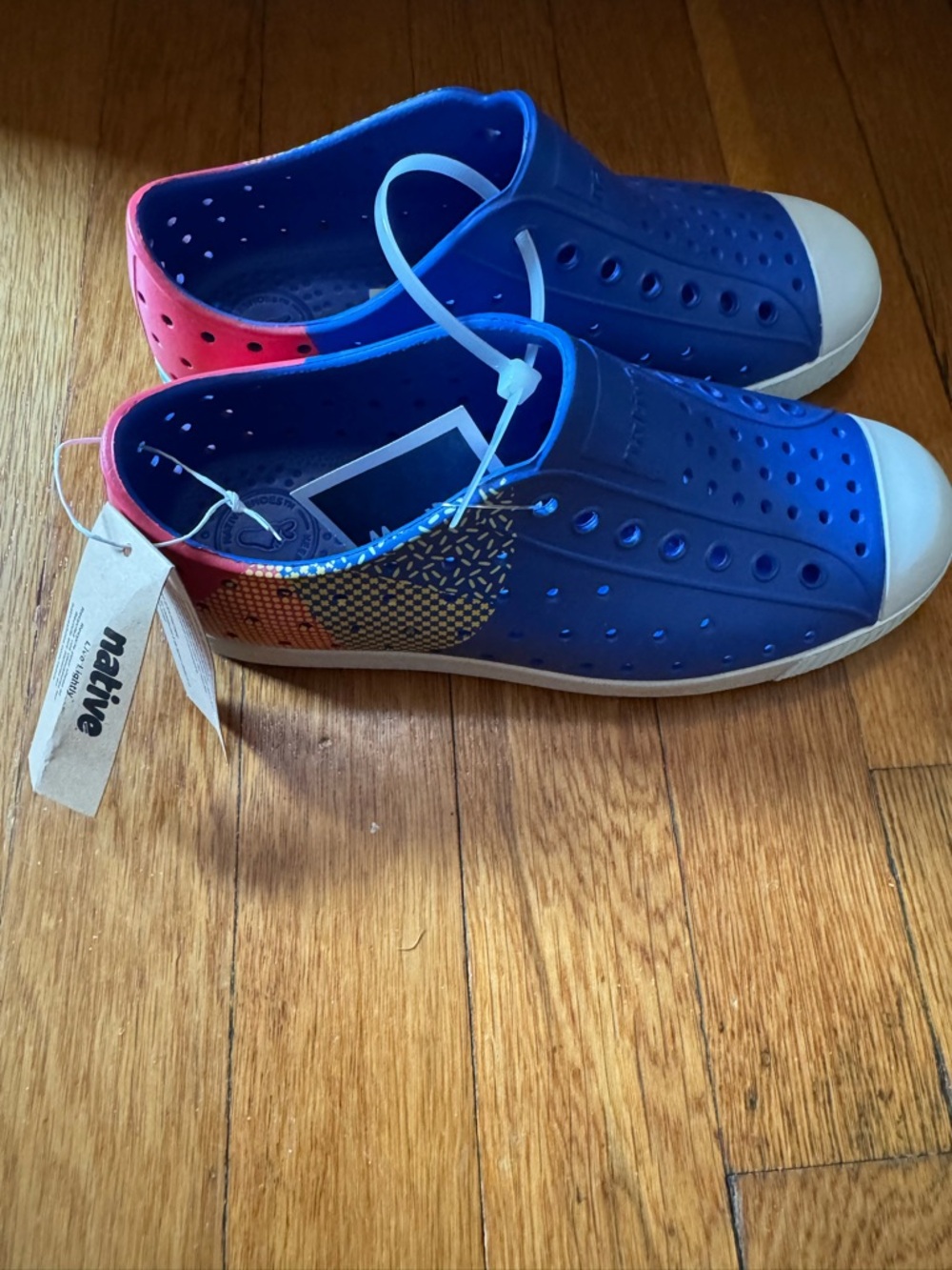 Native Jefferson Sugarlite Block UV Blue / White / Hyper Freesia Celery NEW